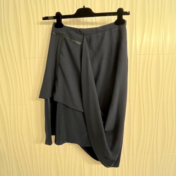 ✨ H&M x Maison Martin Margiela “Hitched-Up” Draped Skirt ✨ - Picture 2 of 5